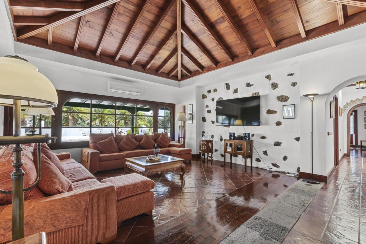 Villa Haria Lux By Escapehome Eksteriør bilde